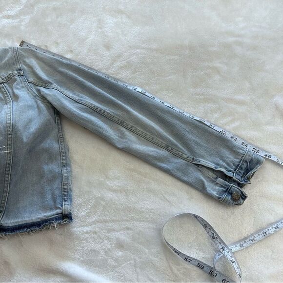 Gap distressed cotton denim jacket size M - Picture 9 of 9